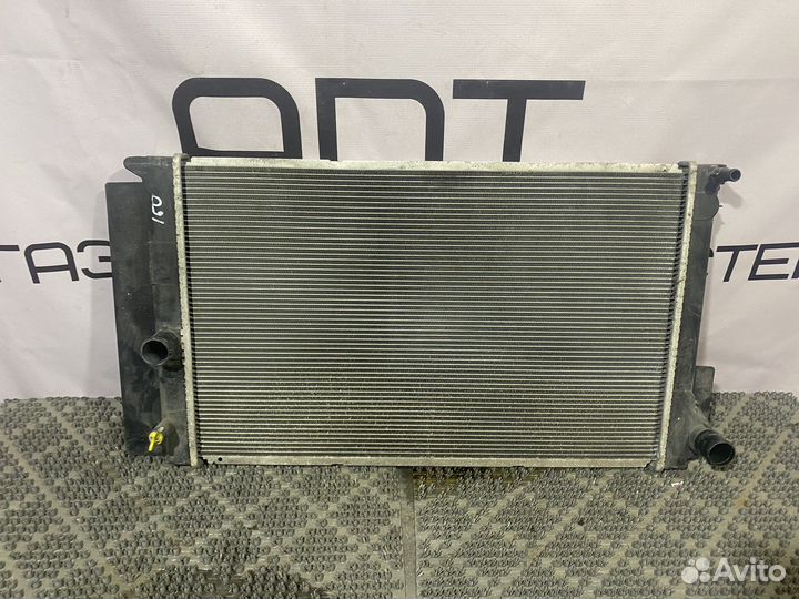 Радиатор охлаждения двигателя Toyota Auris E150