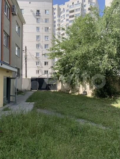 4-к. квартира, 150 м², 2/4 эт.