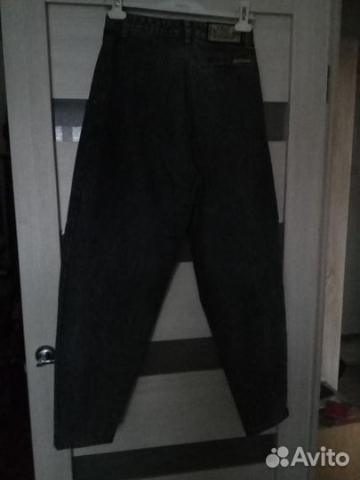 Джинсы бананы