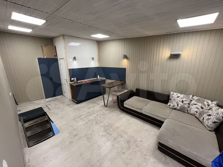 Гараж, > 30 м²