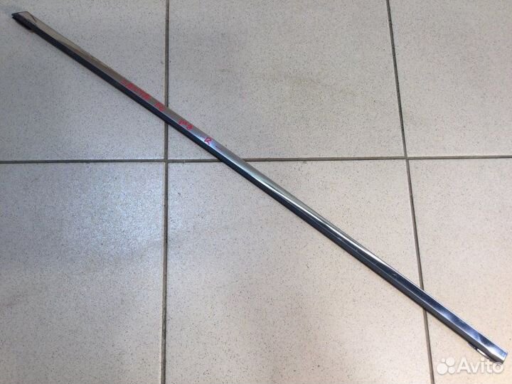 Накладка стекла задняя правая Hyundai Santa Fe DM