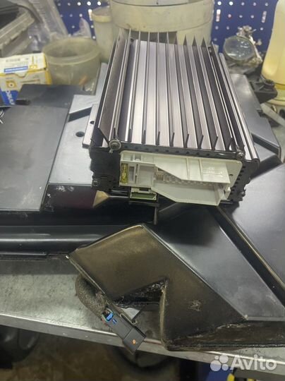 Сабвуфер для штатной магнитолы для Mercedes ml 163