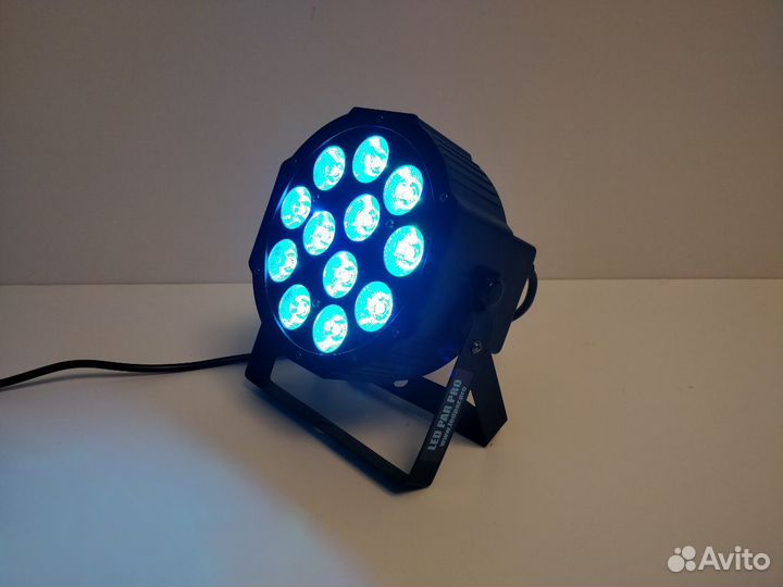 LED прожектор rgbw