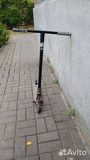 Трюковой самокат YeZZ