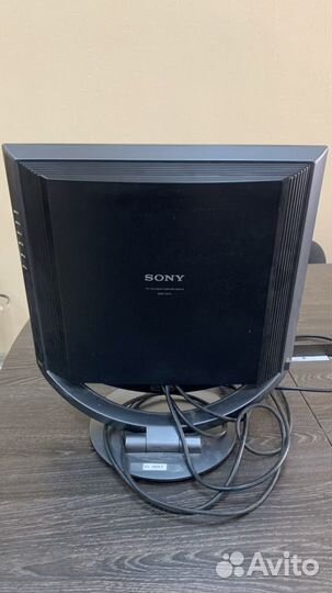 Монитор Sony 17 дюймов, модель SDM-HX75