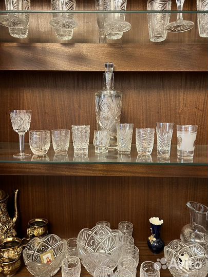 Бокалы и стопки