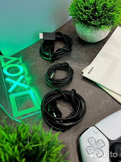 PS5 с дисководом 2 геймпада 450 игр