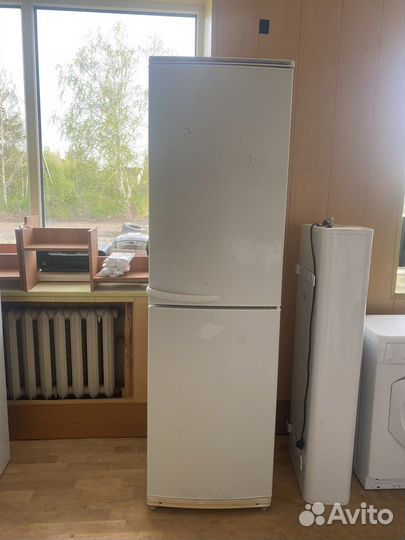 Холодильник высокий