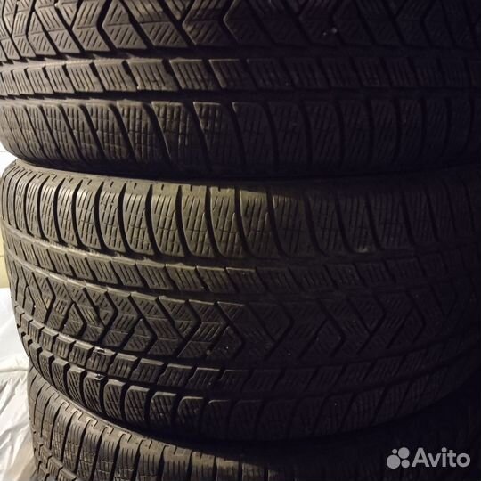 Pirelli Scorpion Winter 305/35 R21 и 275/40 R21