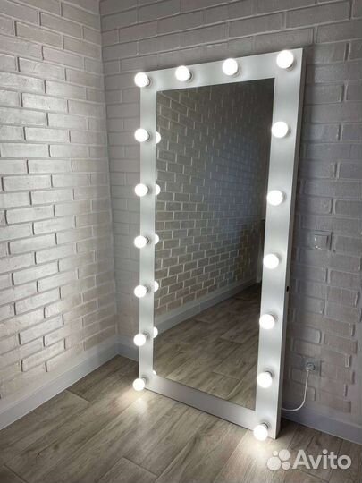 Гримерное зеркало