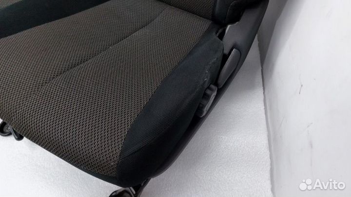 Сиденья комплект Mitsubishi L200 KK/KL 4N15 2019