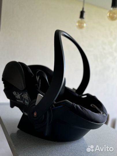 Автокресло 0+ Stokke IZI Go by BeSafe