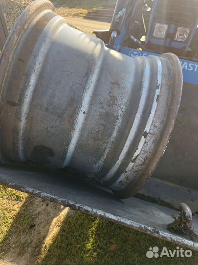 Колесный диск на комбайн
