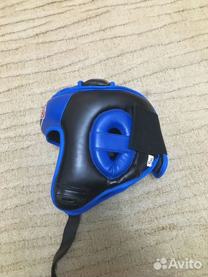 Продам шлем для единоборств