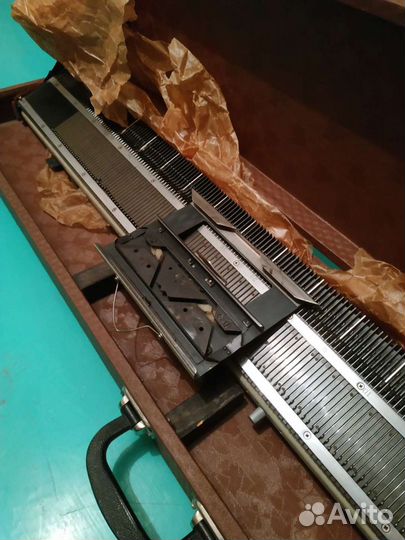 Вязальные машины: Нева, Буковина