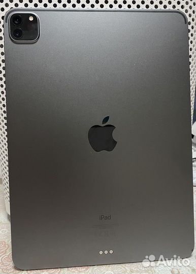 Планшет Apple iPadPro 11