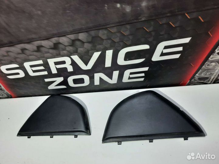 Накладка на торпедо торцевая R и L Skoda Fabia 1