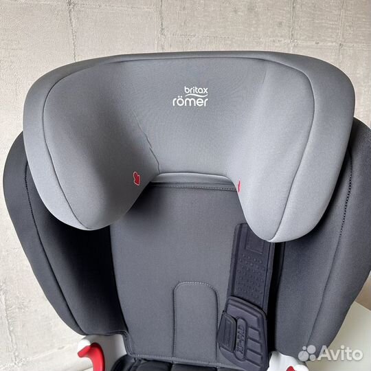 Детское автокресло 15 до 36 кг britax romer kidfix