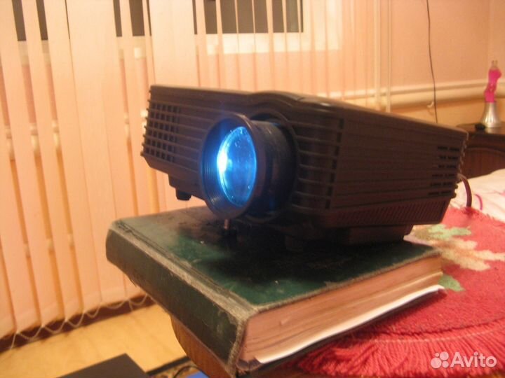 Видеопроектор