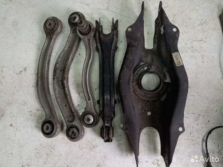Рычаги задние правые Mercedes C Klass W205 AMG