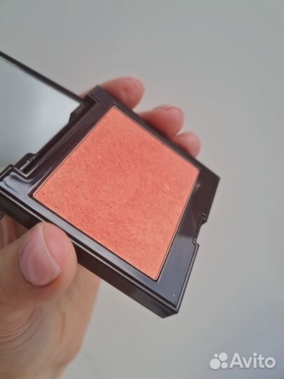 Laura mercier Peach