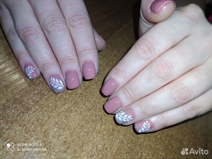 Маникюр с покрытием гель-лаком