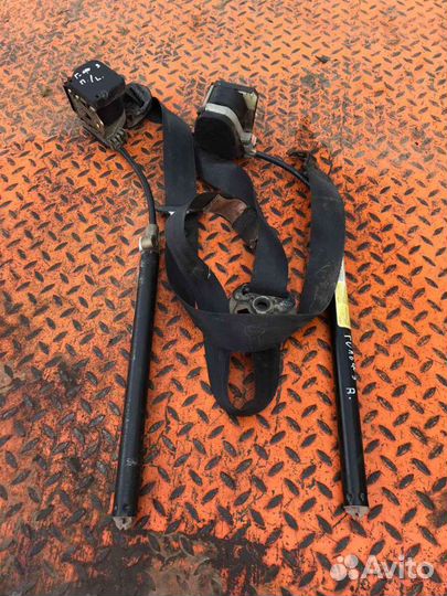 Ремни безопасности Volkswagen Golf 3