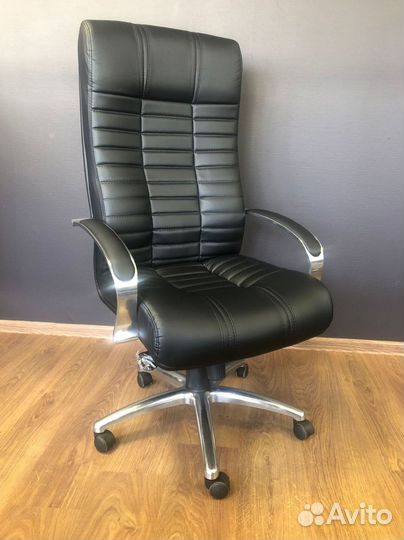 Офисное кресло от производителя