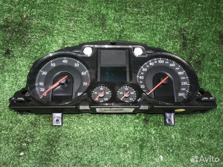 Панель приборов Volkswagen Passat B6 BZB 2008