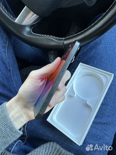 iPhone 15 Pro, 128 ГБ