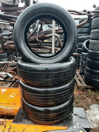 Goodyear EfficientGrip 215/60 R17