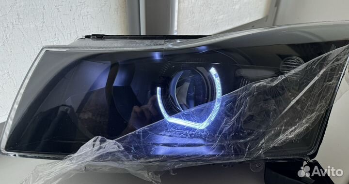 Фары на Chevrolet Cruze Новые