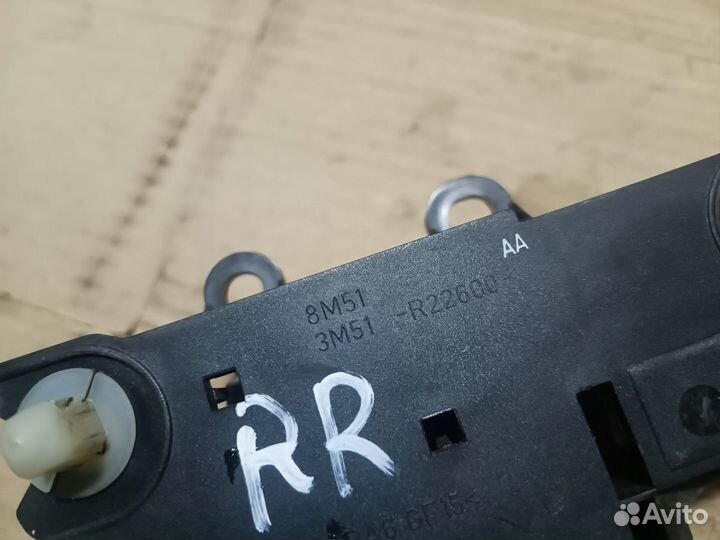 Ручка двери внутренняя правая фокус 2