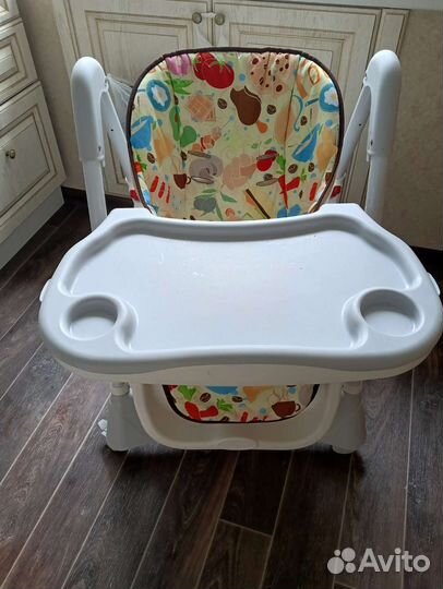 Стульчик для кормления babyton