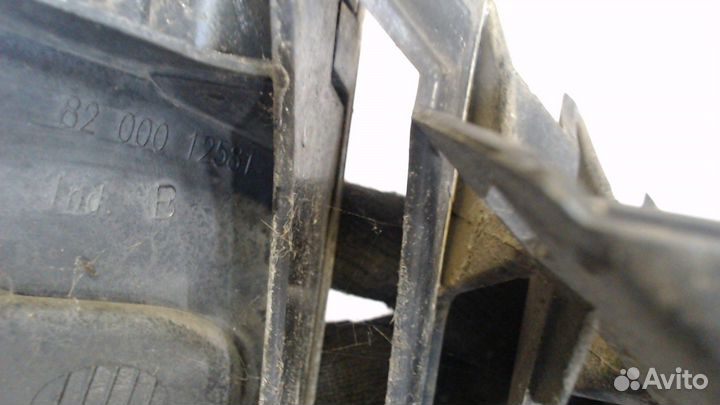 Решетка радиатора Renault Laguna 2, 2003