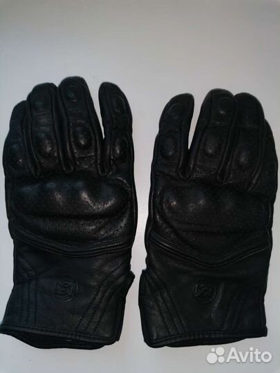 Кожаные перчатки