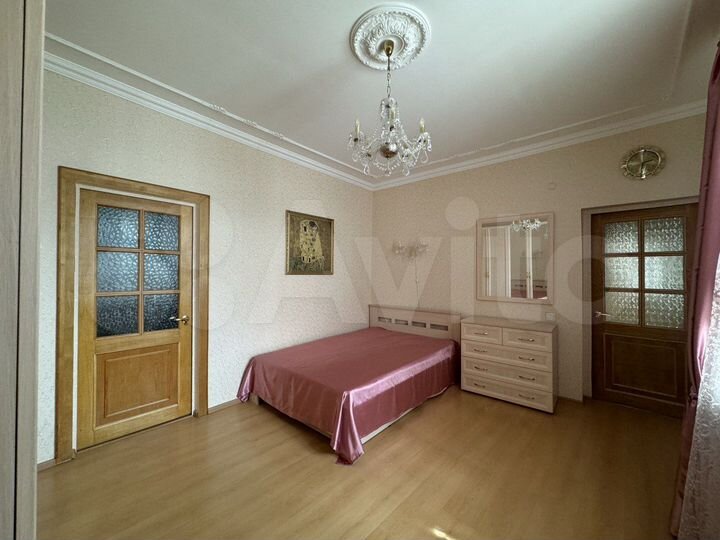 4-к. квартира, 101 м², 3/5 эт.