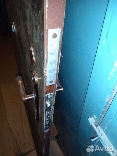 Дверь входная металлическая