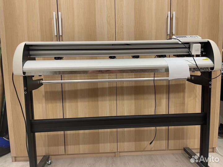 Режущий плоттер ст1200 (лазерное проецирование)