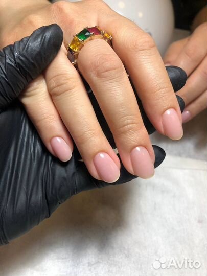 Модель на маникюр с покрытием гель лак/Гель