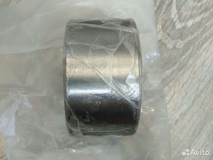 Подшипник ступицы колеса заднего Nissan Avenir