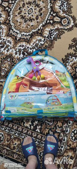 Развивающий коврик