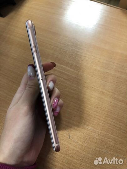 iPhone 8 Plus, 64 ГБ