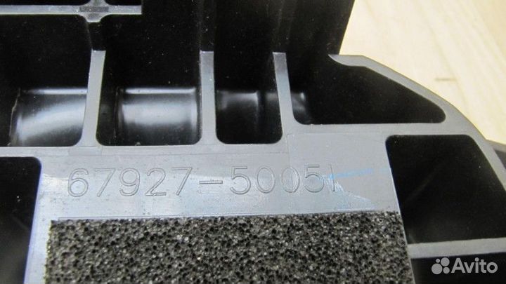 Кронштейн ручки Lexus LS (USF4#) 2006-2017