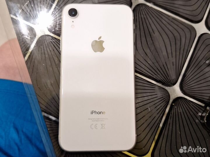 iPhone Xr, 64 ГБ