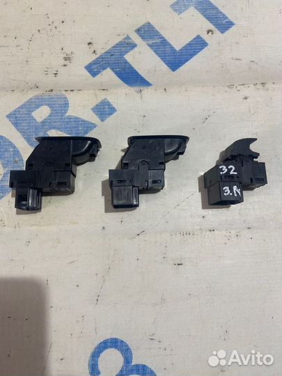 Кнопка стеклоподъемника volkswagen polo 1.6 мт сед