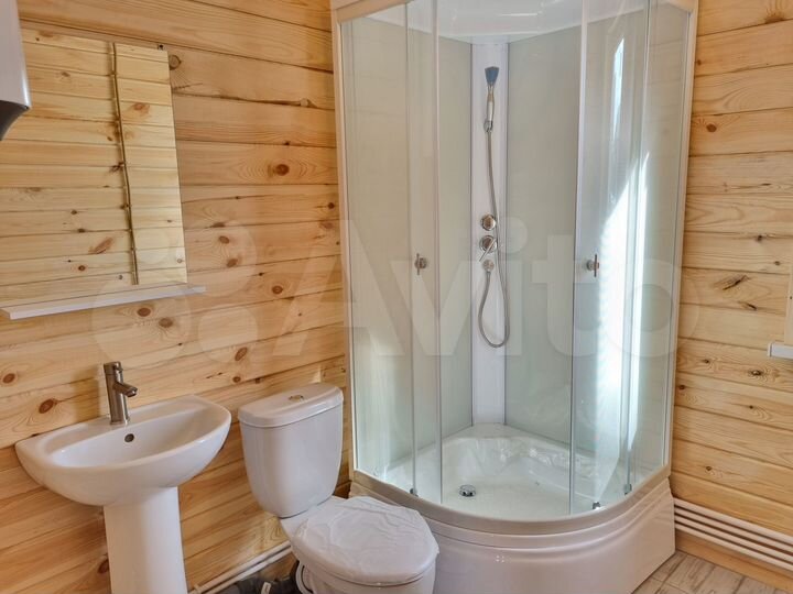 Дом 101 м² на участке 6,5 сот.