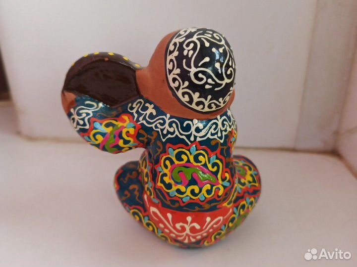 Узбек с бубном керамика