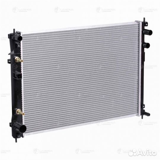 Радиатор охлаждения Субару Трибека 04