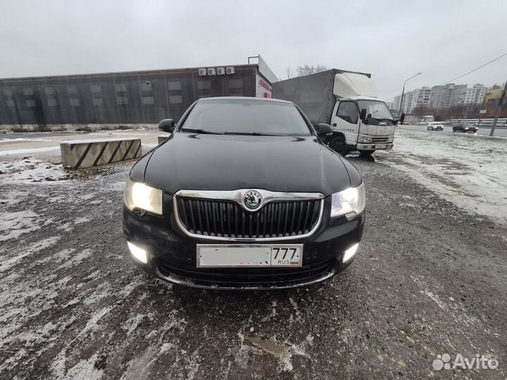 Автомобиль в Рассрочку (Выкуп) Skoda Superb 2011г